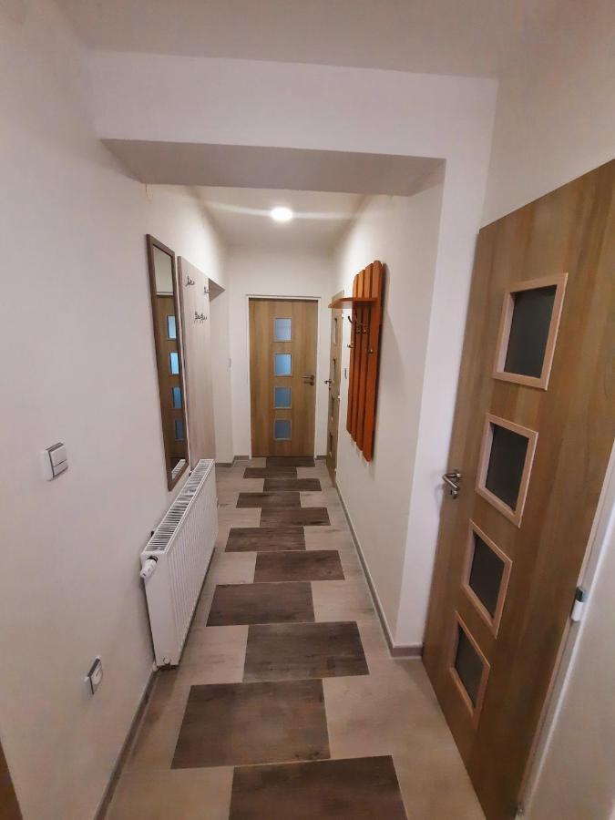 Apartman Sen Petrov Exterior photo